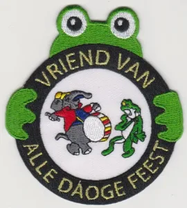 Geborduurd embleem Vriend van Alle Daoge Feest